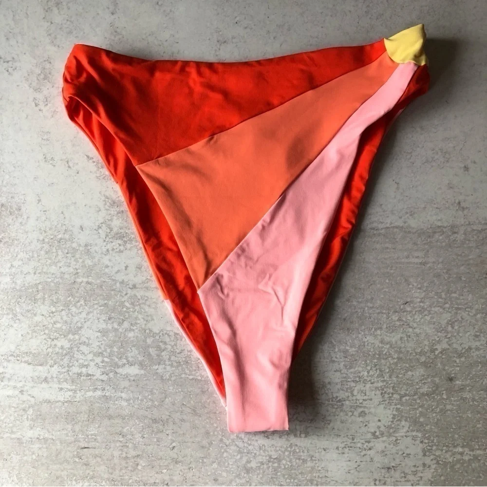 L space Lizzie Sunburst Top And Luca Sunburst Bitsy Bottoms Size XS NWT